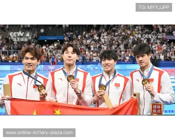 孙杨五天三冠创历史新纪录展现中国游泳实力巅峰